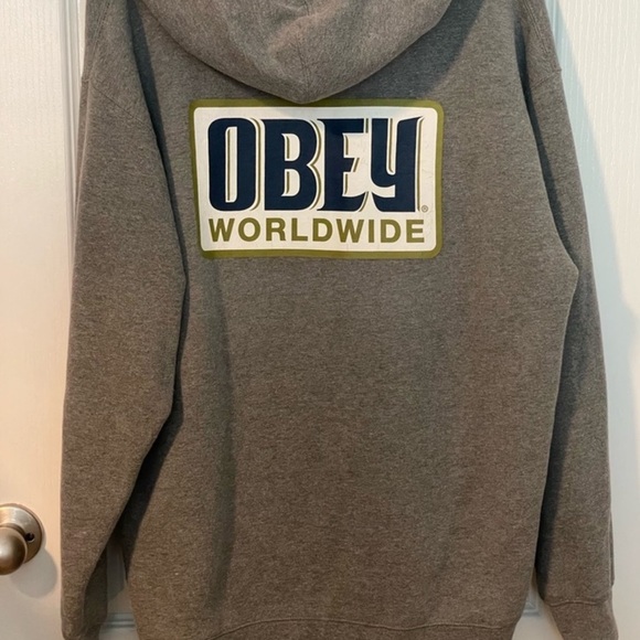 Obey Charcoal Hoodie with Logo mens size Large. - Picture 2 of 2